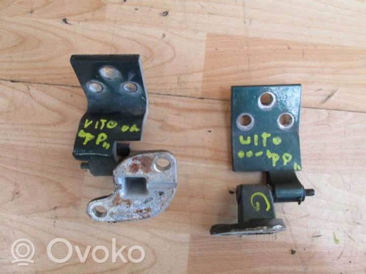 Mercedes-Benz Vito Viano W638 Kit de charnières de porte avant 638 766 0161