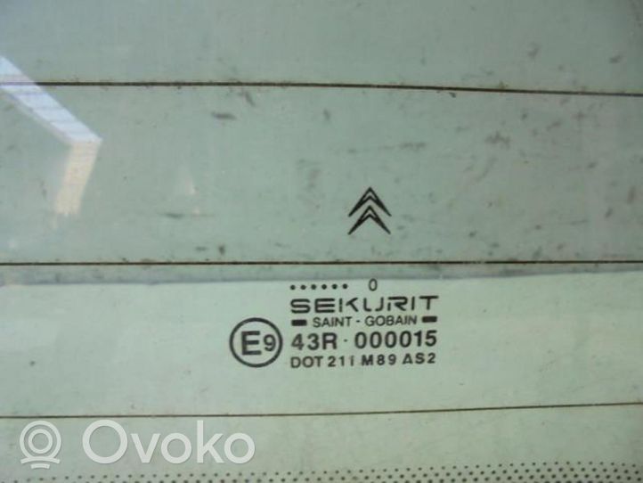 Citroen Xsara Picasso Szyba tylna 9825185980