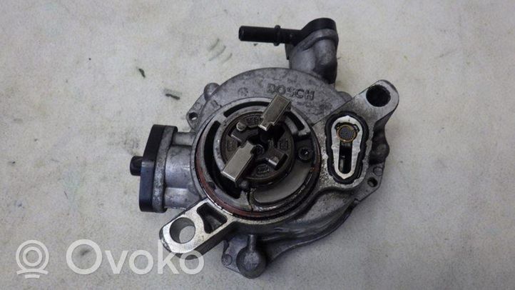 Volvo V50 Pompe à vide 9884786780