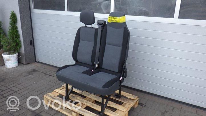 Opel Movano B Aizmugurējais sēdeklis 