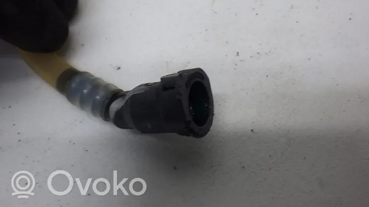 Opel Movano B Fuel line pipe 