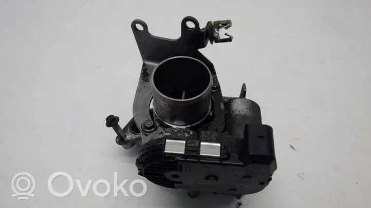 Opel Vivaro Throttle valve 8200330810