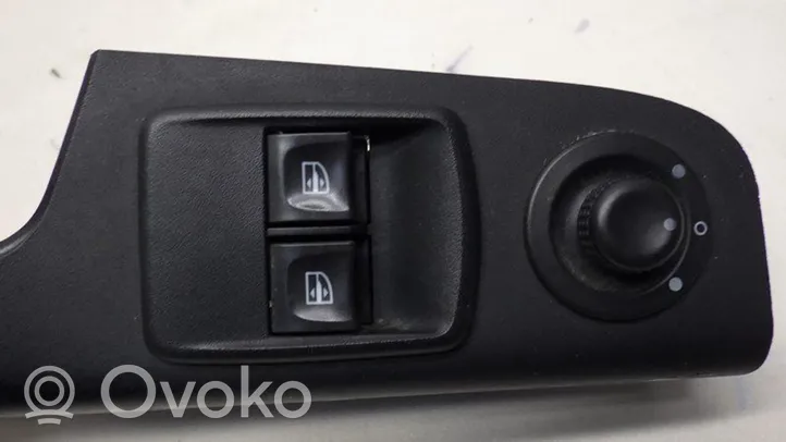Opel Vivaro Electric window control switch 809548183
