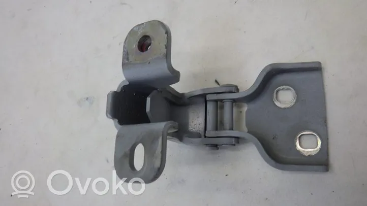 Opel Vivaro Front door lower hinge 804005400R