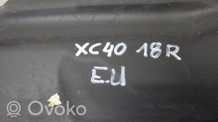 Volvo XC40 Priekinė 32228780