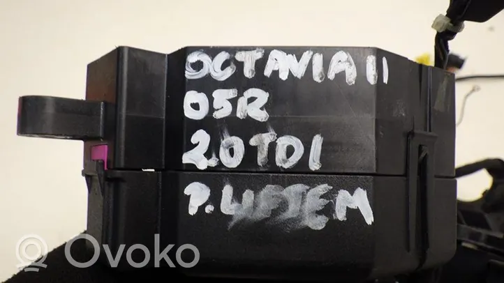 Skoda Octavia Mk2 (1Z) Set scatola dei fusibili 1K1941397A