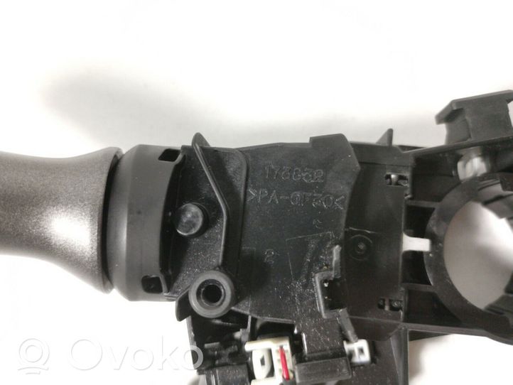 Lexus LS 460 - 600H Interruptor/palanca de limpiador de luz de giro 173832