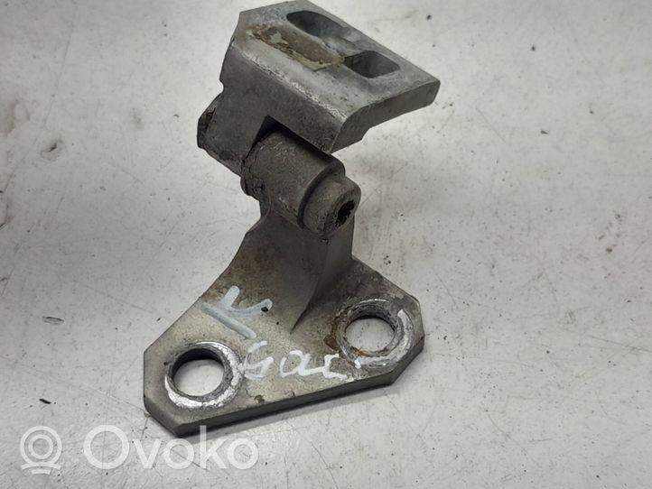 Volkswagen Golf V Cerniera superiore della portiera anteriore 1K0831401L