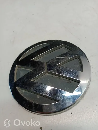 Volkswagen Jetta V Manufacturers badge/model letters 1K5853630