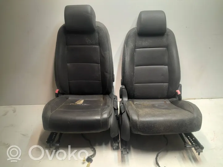 Volkswagen Jetta V Seat set 