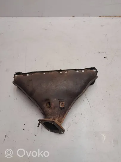 Volkswagen Jetta V Exhaust manifold 