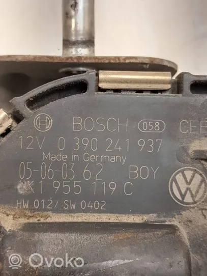 Volkswagen Jetta V Etupyyhkimen vivusto ja moottori 8K1955119C