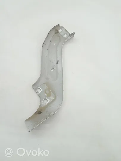 Citroen Berlingo Fender mounting bracket 