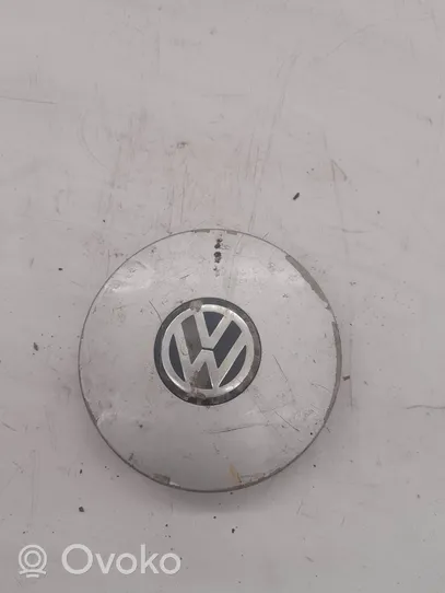 Volkswagen Golf III Gamyklinis rato centrinės skylės dangtelis (-iai) 6N0601149