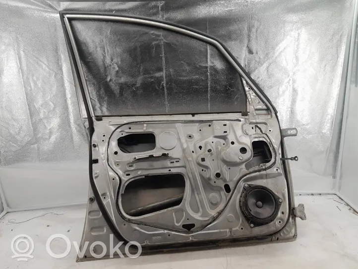 Toyota Corolla Verso E121 Front door 