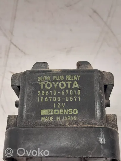 Toyota Corolla Verso E121 Relais de bougie de préchauffage 2861067010