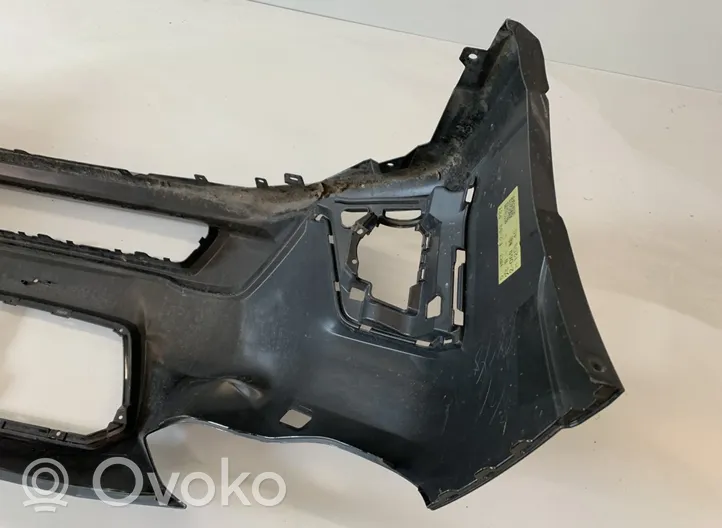 Subaru XV Zderzak przedni 57704FL010