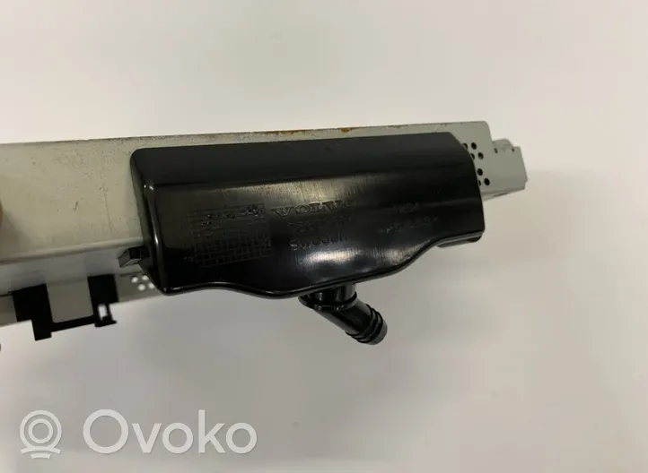 Volvo V70 Monitori/näyttö/pieni näyttö 31374996