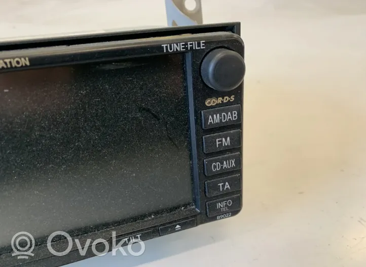 Toyota Yaris Radio/CD/DVD/GPS-pääyksikkö 86113-60V740