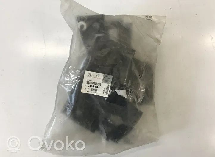 Citroen C4 Grand Picasso Support de pare-chocs arrière 7416E5