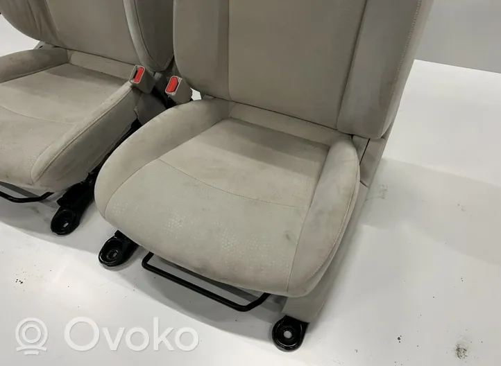 Nissan Leaf I (ZE0) Sėdynių komplektas 