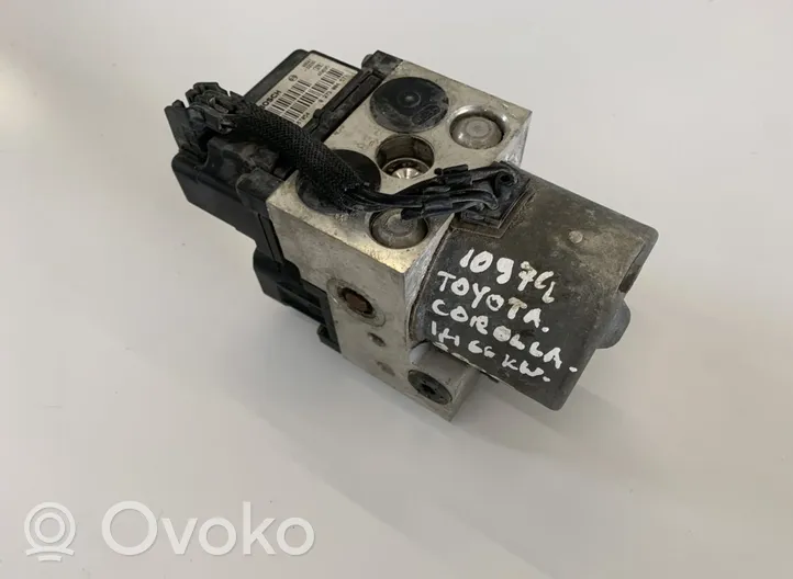 Toyota Corolla E120 E130 ABS-pumppu 0273004571