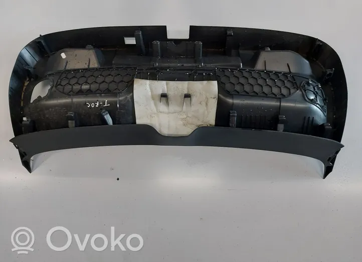 Volkswagen T-Roc Poszycie klapy tylnej bagażnika i inne elementy 