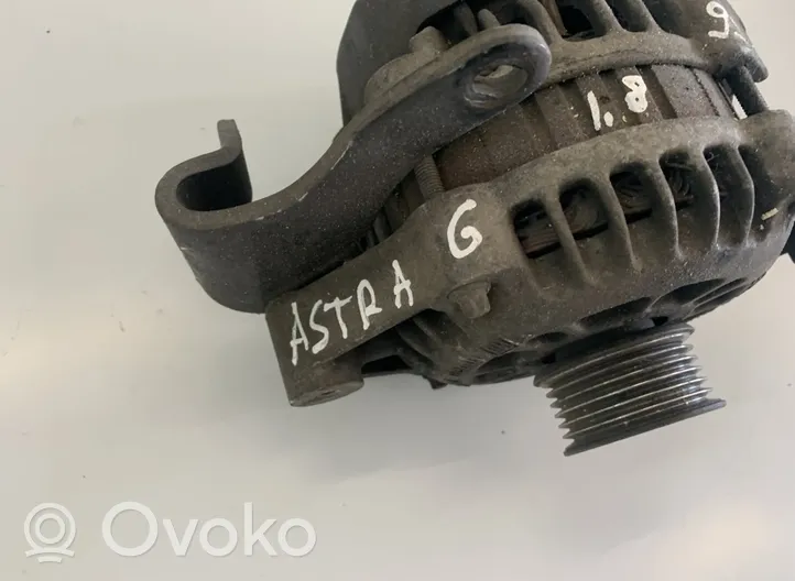 Opel Astra G Generatore/alternatore 10479923