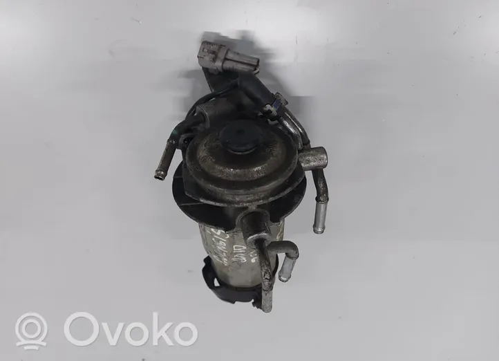 Toyota Avensis T270 Halterung Kraftstofffilter 