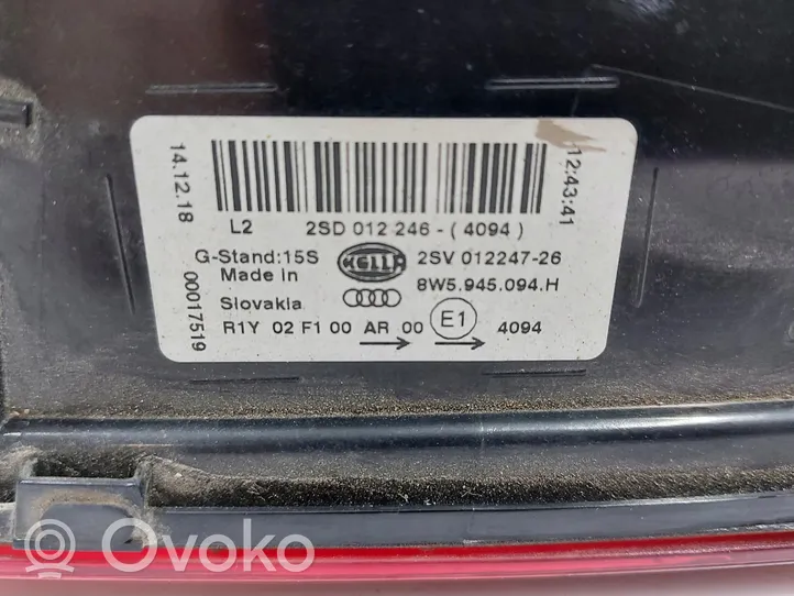 Audi A4 S4 B9 8W Takaluukun takavalot 8W5945093H