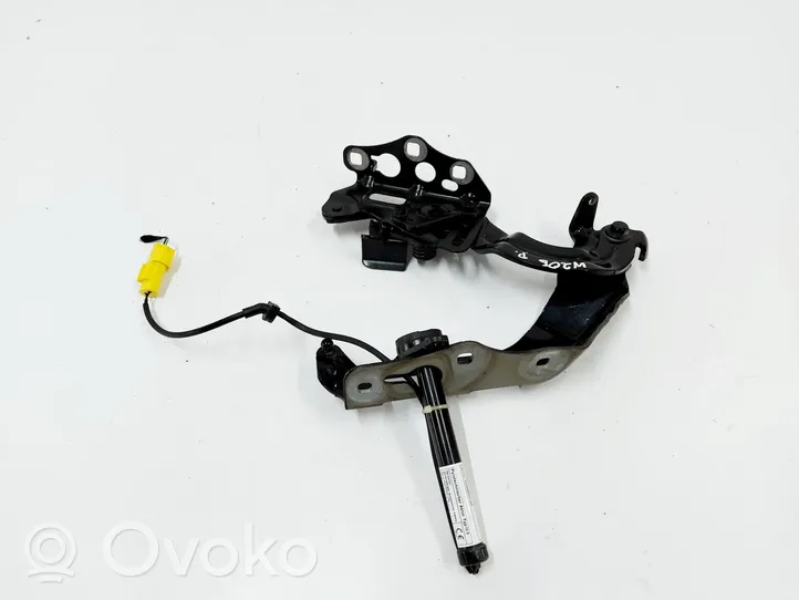 Mercedes-Benz C AMG W205 Bonnet Pedestrian Airbag Actuator A2058822923