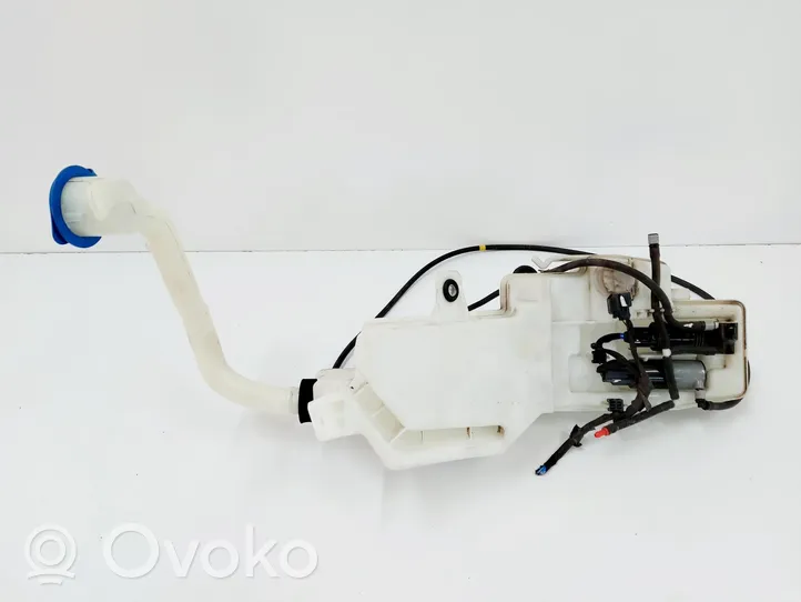 Volvo S90, V90 Windshield washer fluid reservoir/tank 32237456