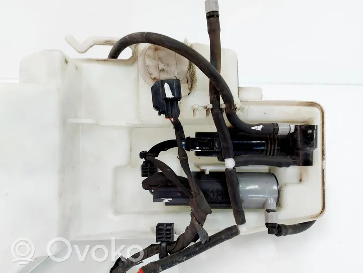 Volvo S90, V90 Windshield washer fluid reservoir/tank 32237456