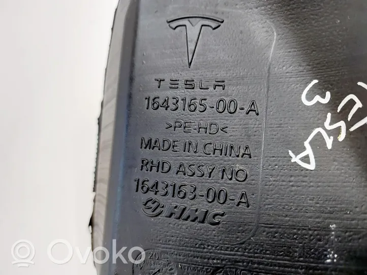 Tesla Model 3 Langų skysčio bakelis 1643165-00-A