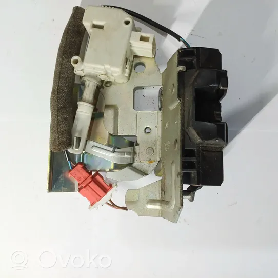 Volkswagen Sharan Blocco/chiusura/serratura del portellone posteriore/bagagliaio 7M4827501