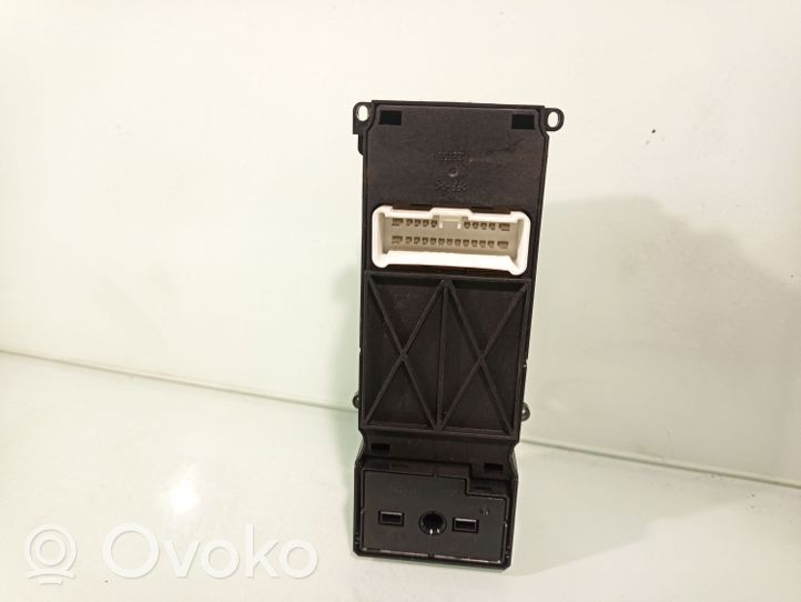 Honda Accord Quarter vent window switch C8HHH2EMF90