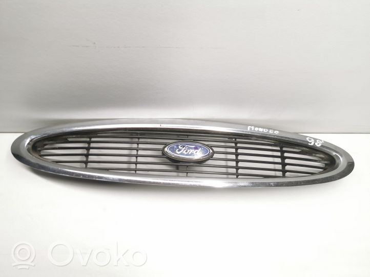 Ford Mondeo MK II Grotelės viršutinės 96BG8A133AMW