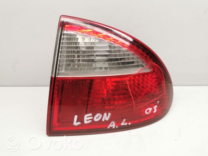 Seat Leon (1M) Luci posteriori 