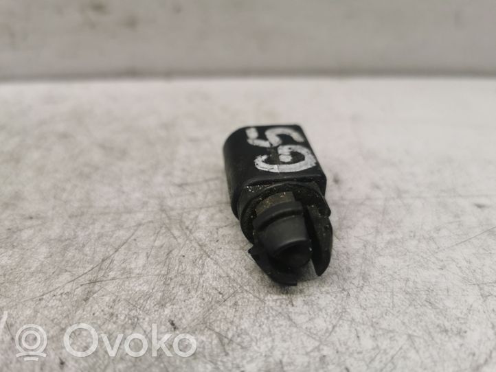 Volkswagen Golf V Außentemperatur Sensor Fühler Geber 8ZO820935