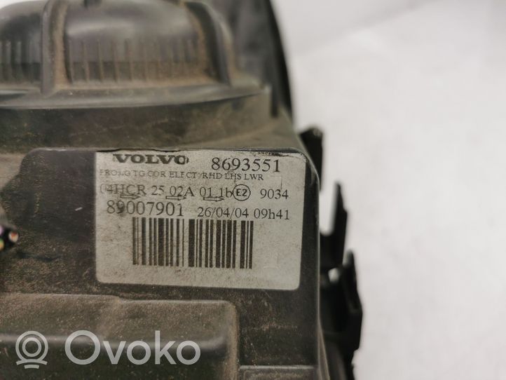 Volvo XC70 Phare frontale 89007901