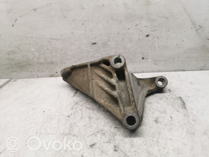 Volvo S70  V70  V70 XC Gearbox mounting bracket 1397889