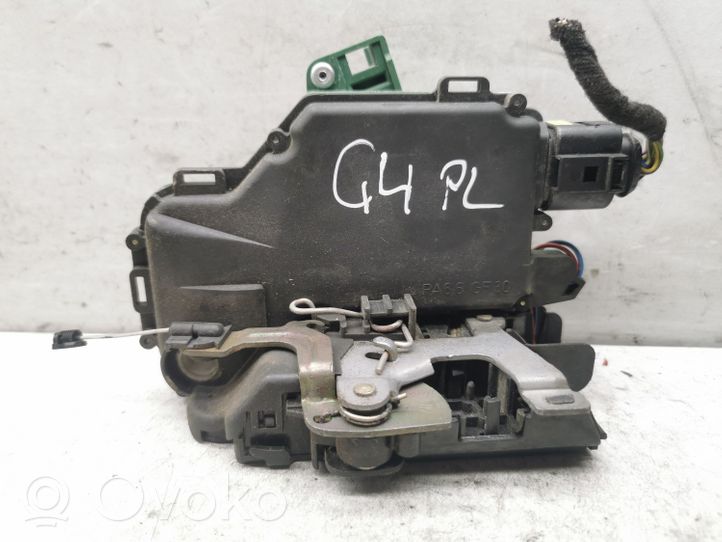 Volkswagen Golf IV Serrure de porte avant D3B2837016H