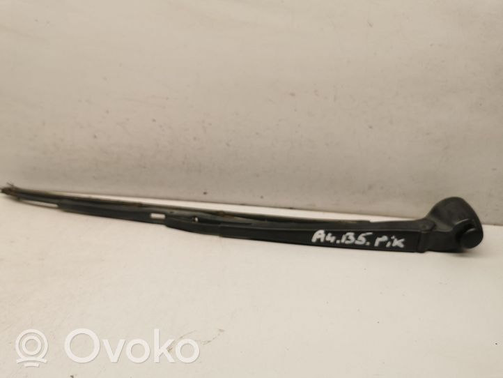 Audi A4 S4 B5 8D Ramię wycieraczki szyby tylnej 8D9955407A