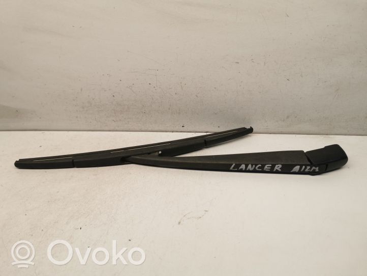 Mitsubishi Lancer X Rear wiper blade arm 