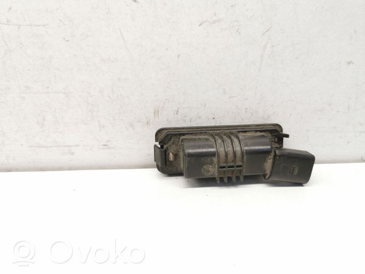 Volkswagen Polo Lampa oświetlenia tylnej tablicy rejestracyjnej 1J6943021B