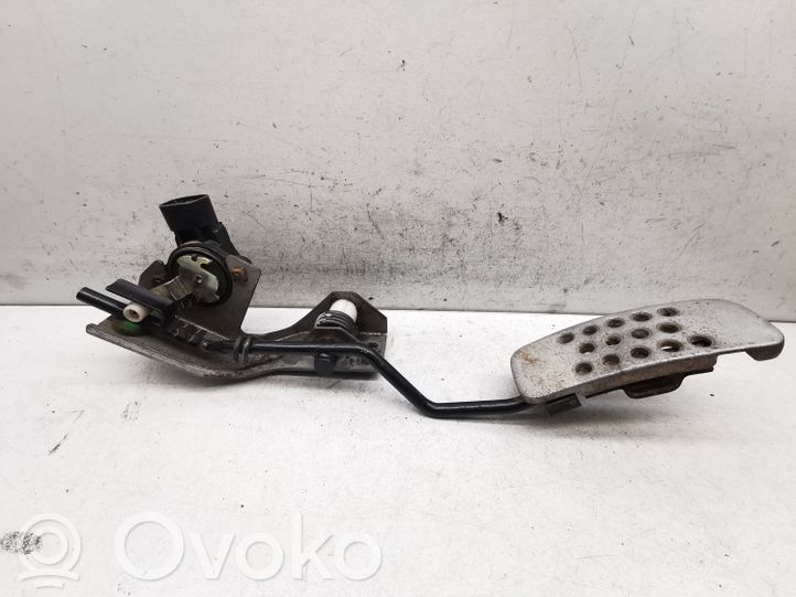 Nissan XTrail T30 Pédale d'accélérateur, 20.00 € OVOKO