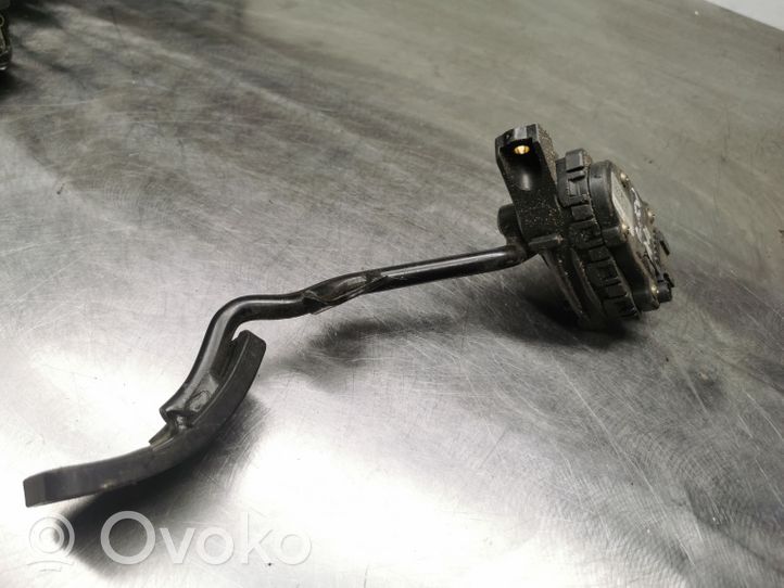 Audi A4 S4 B5 8D Pedale dell’acceleratore 