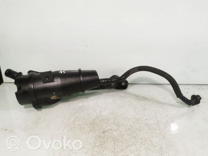 Opel Astra J Öljyn huohotinsäiliö 55575980