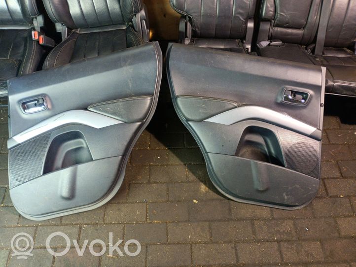 Mitsubishi Outlander Seat set 