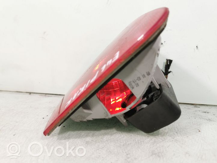 BMW 3 E46 Lampy tylnej klapy bagażnika 8374809